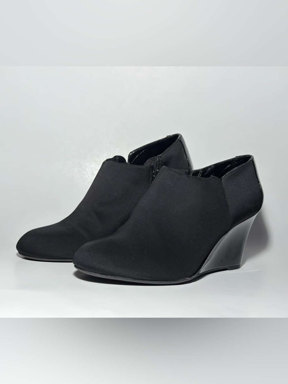 Bandolino Black Wedge Booties Patent Leather Heel Ankle Boots Women's Size 9M